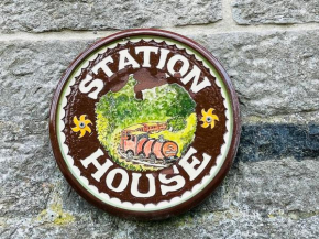 Pass the Keys Station House Quaint Cottage for 4 & Furry Friends